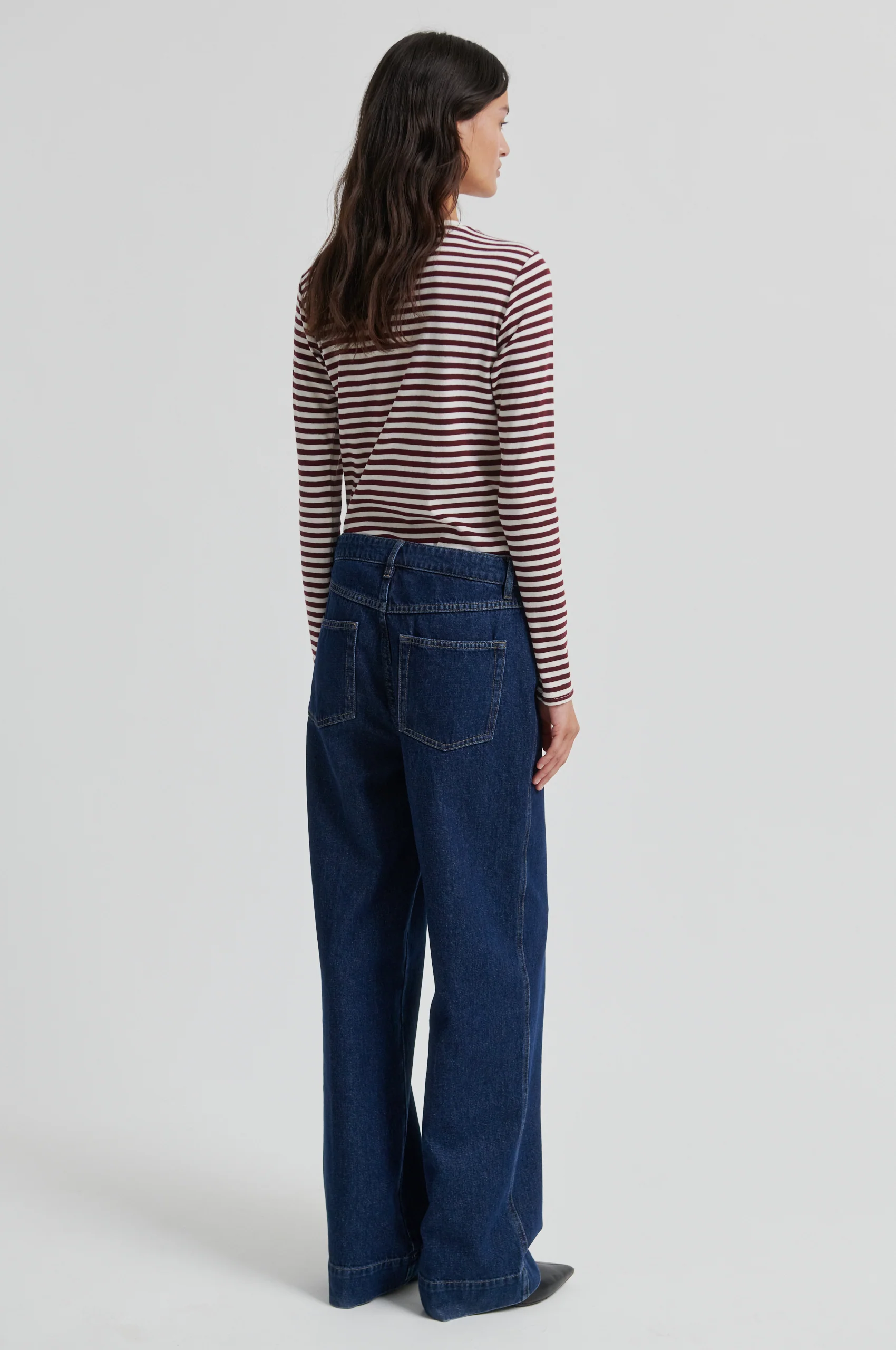 Alvilda O-Neck Tee - Image 5
