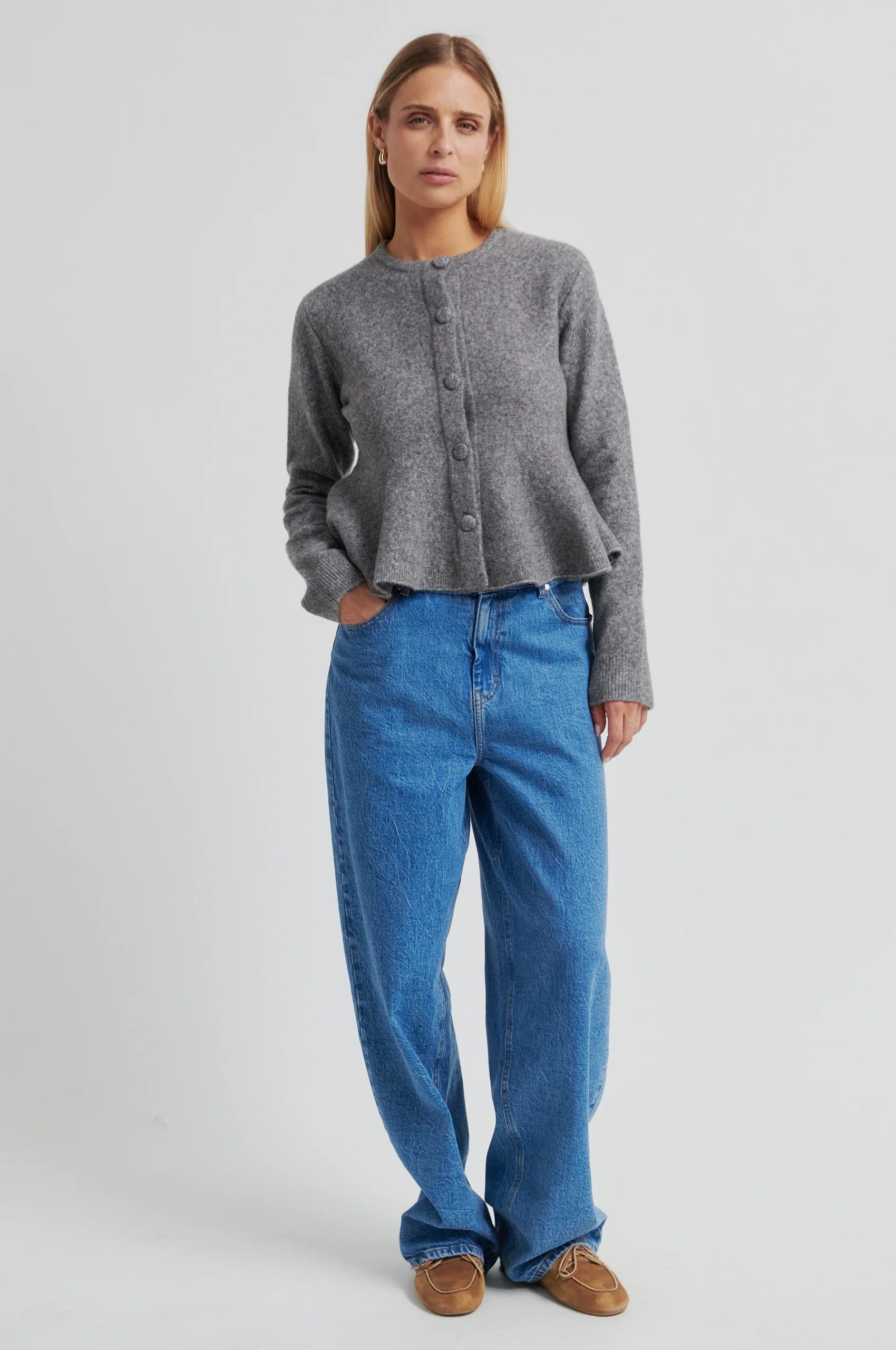Belton Barrel Denim Jeans - Image 4