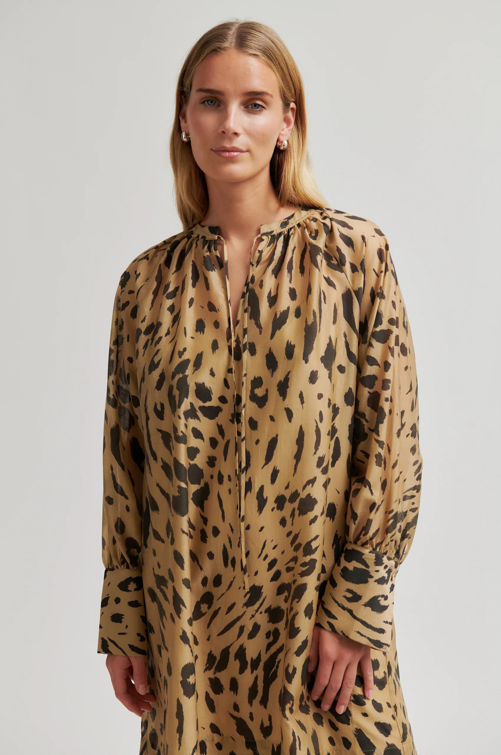 Elouise Tunic Dress - Image 3