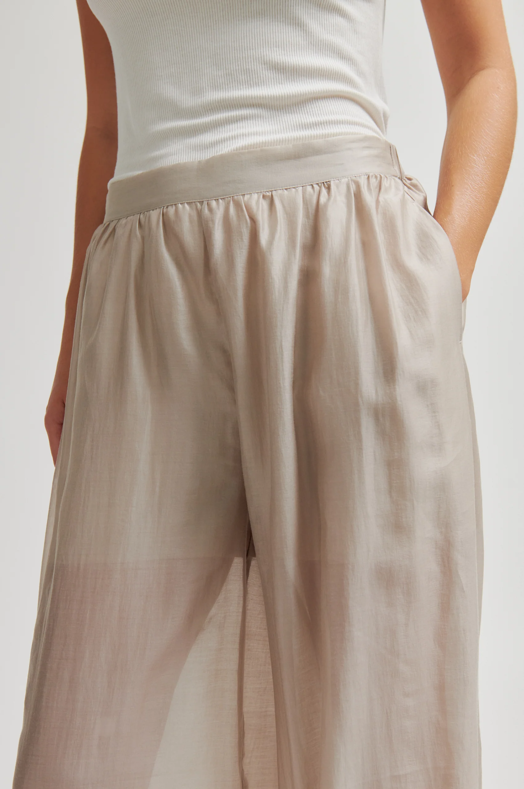 Hidie Trousers - Image 7
