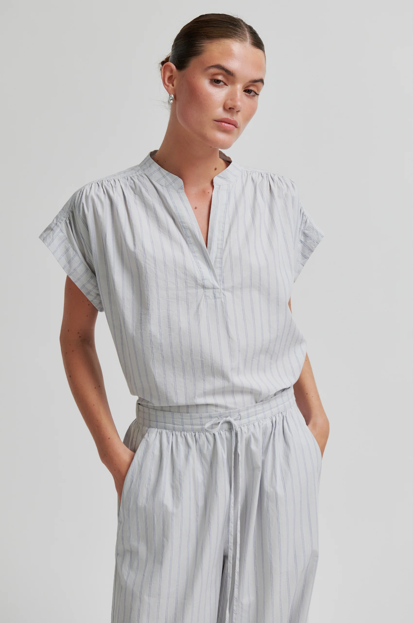 Sarisa Trousers - Image 3