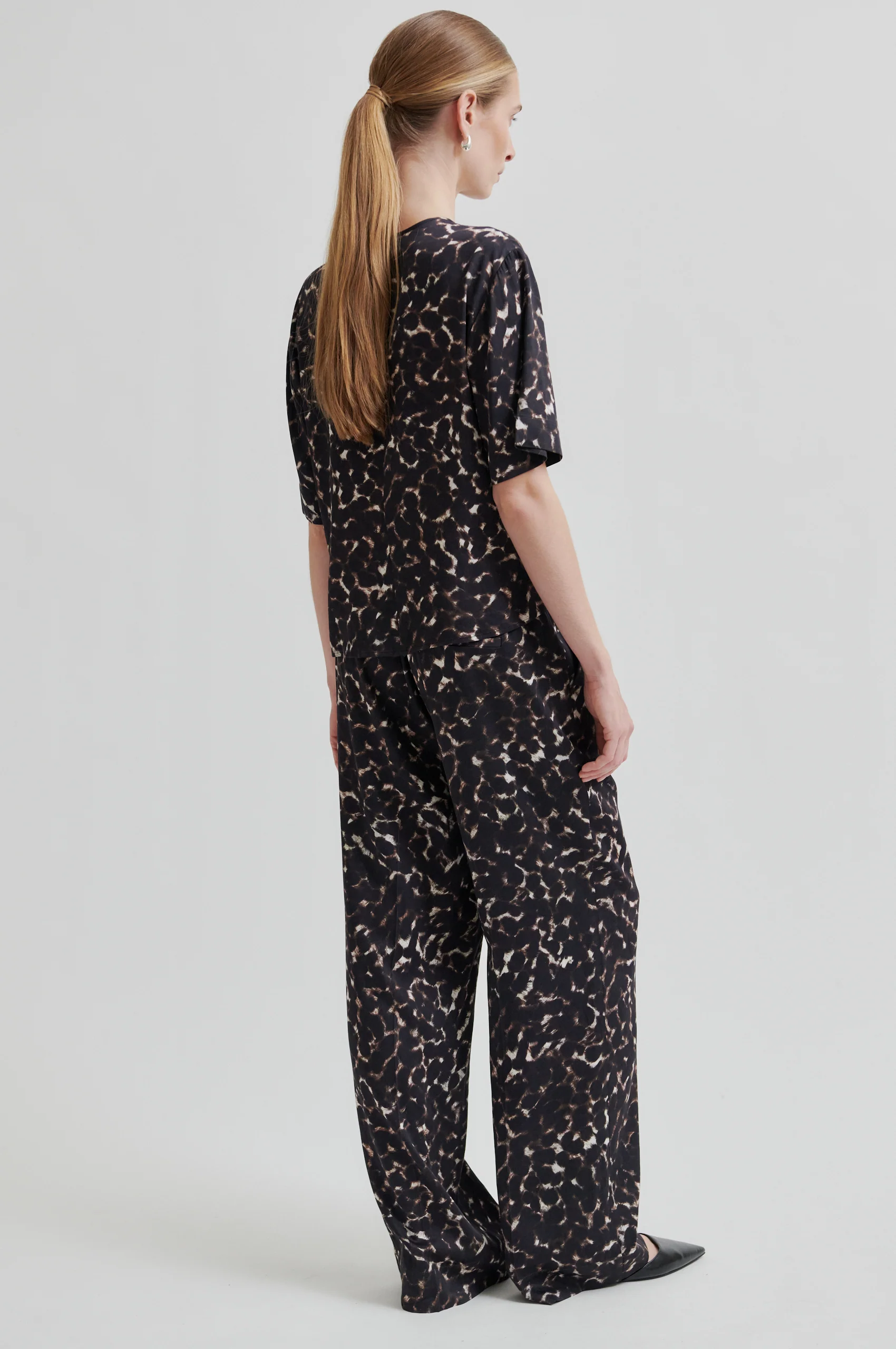Savani Trousers - Image 4