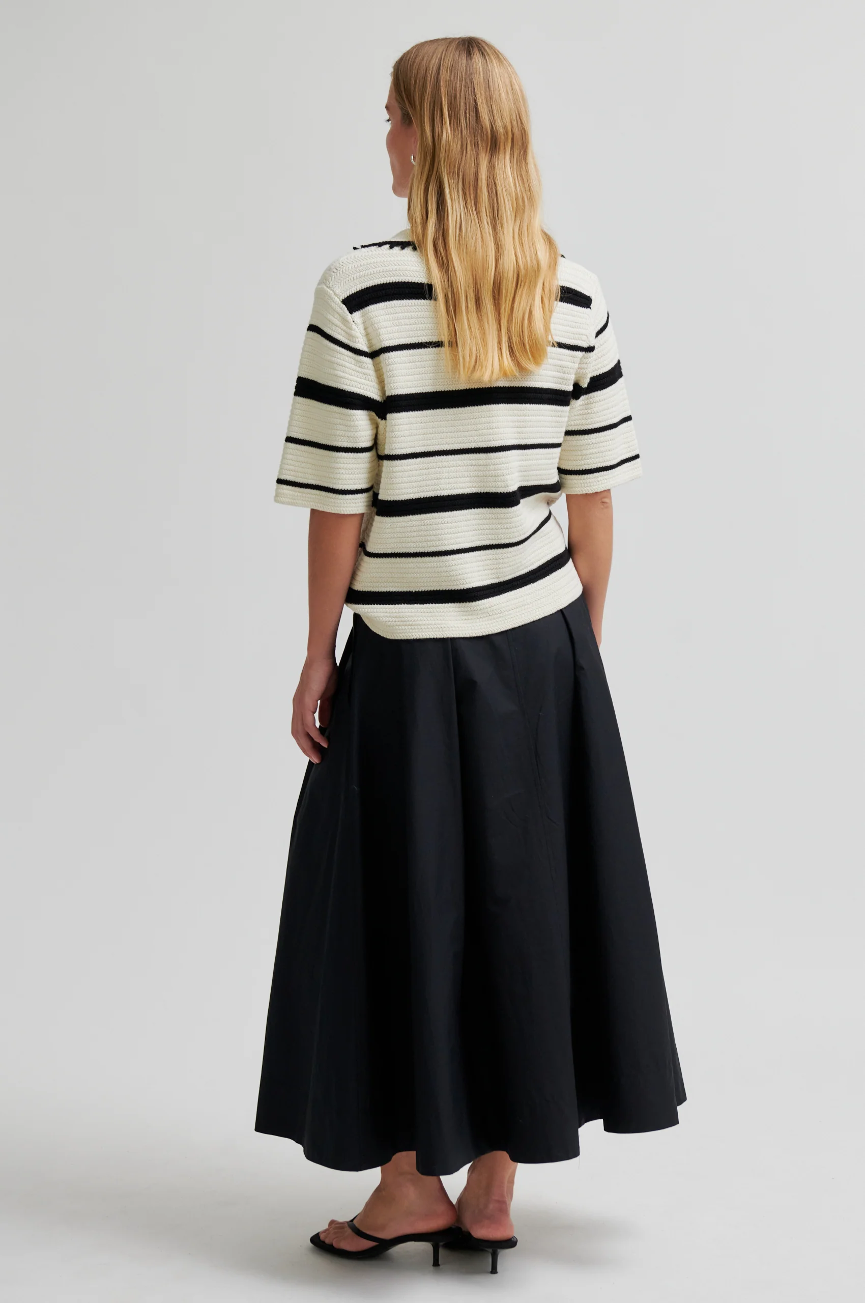 Susi Knit Collar - Image 5