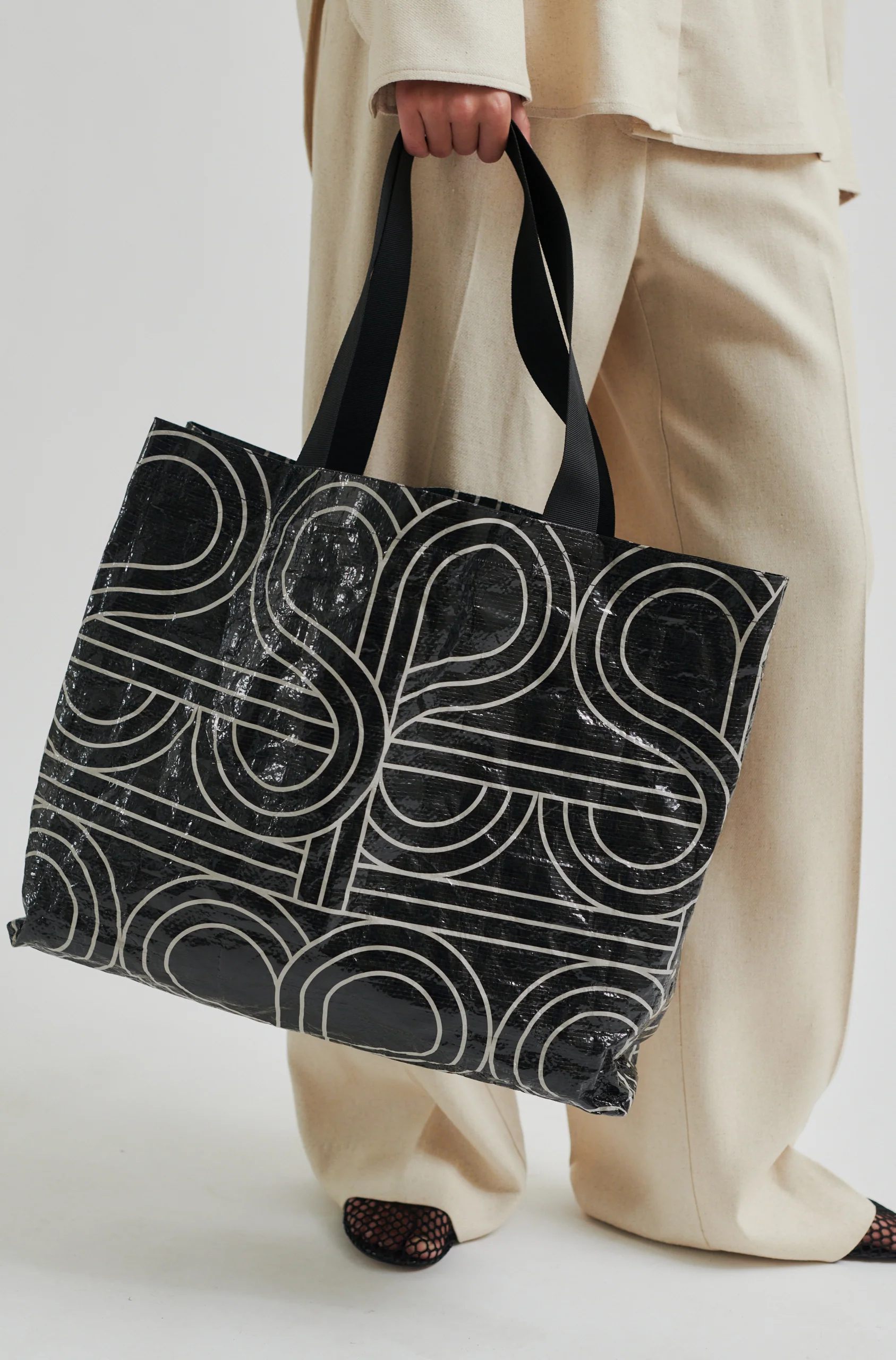 The Shopper - Image 2